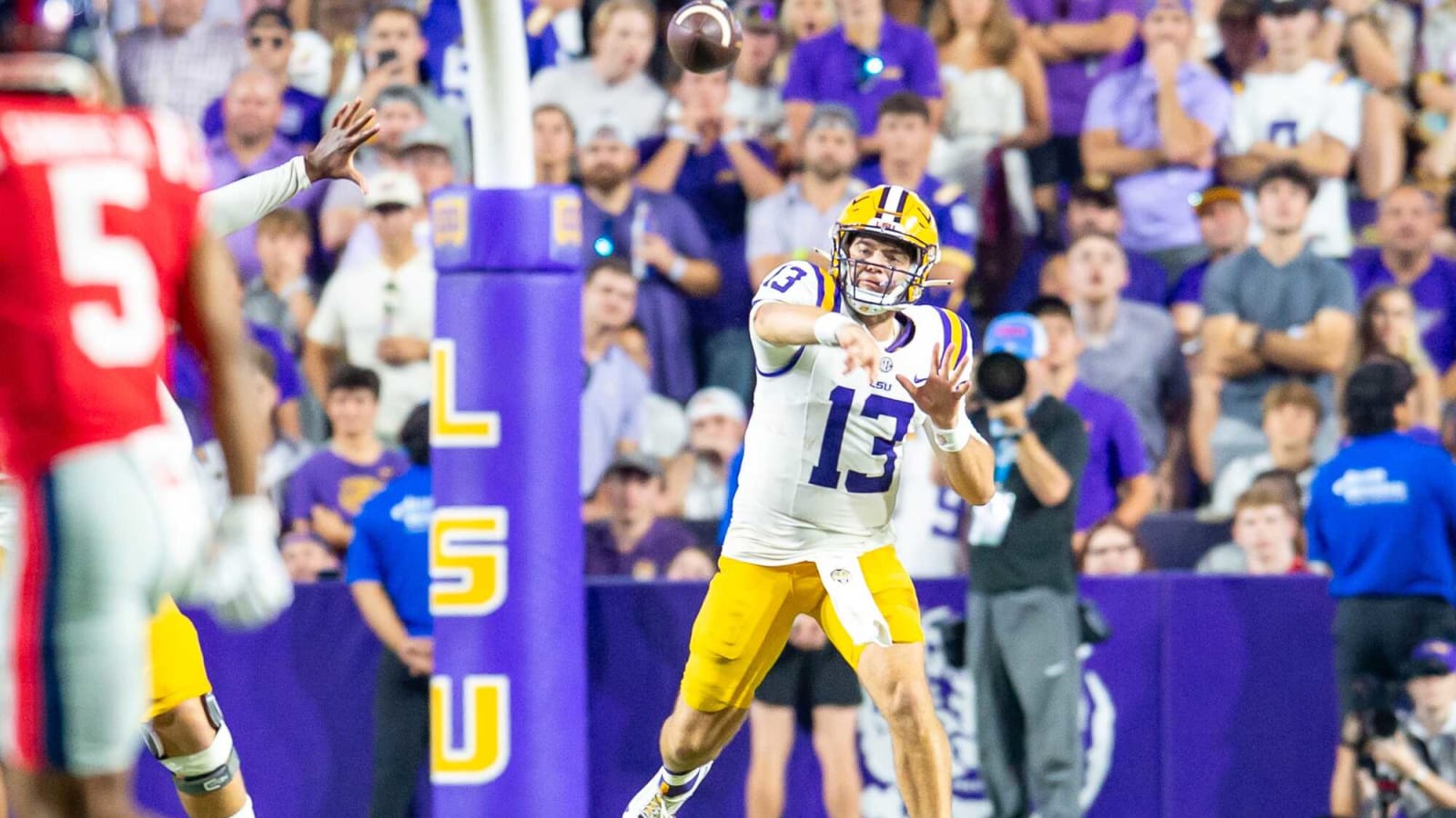 College football power rankings: LSU crashes top 10 following stunning win over Ole Miss