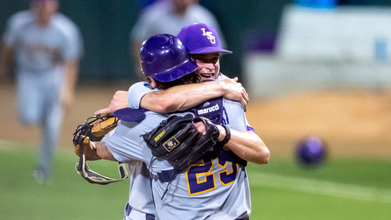 LSU is off to huge lead at the College World Series before even taking field