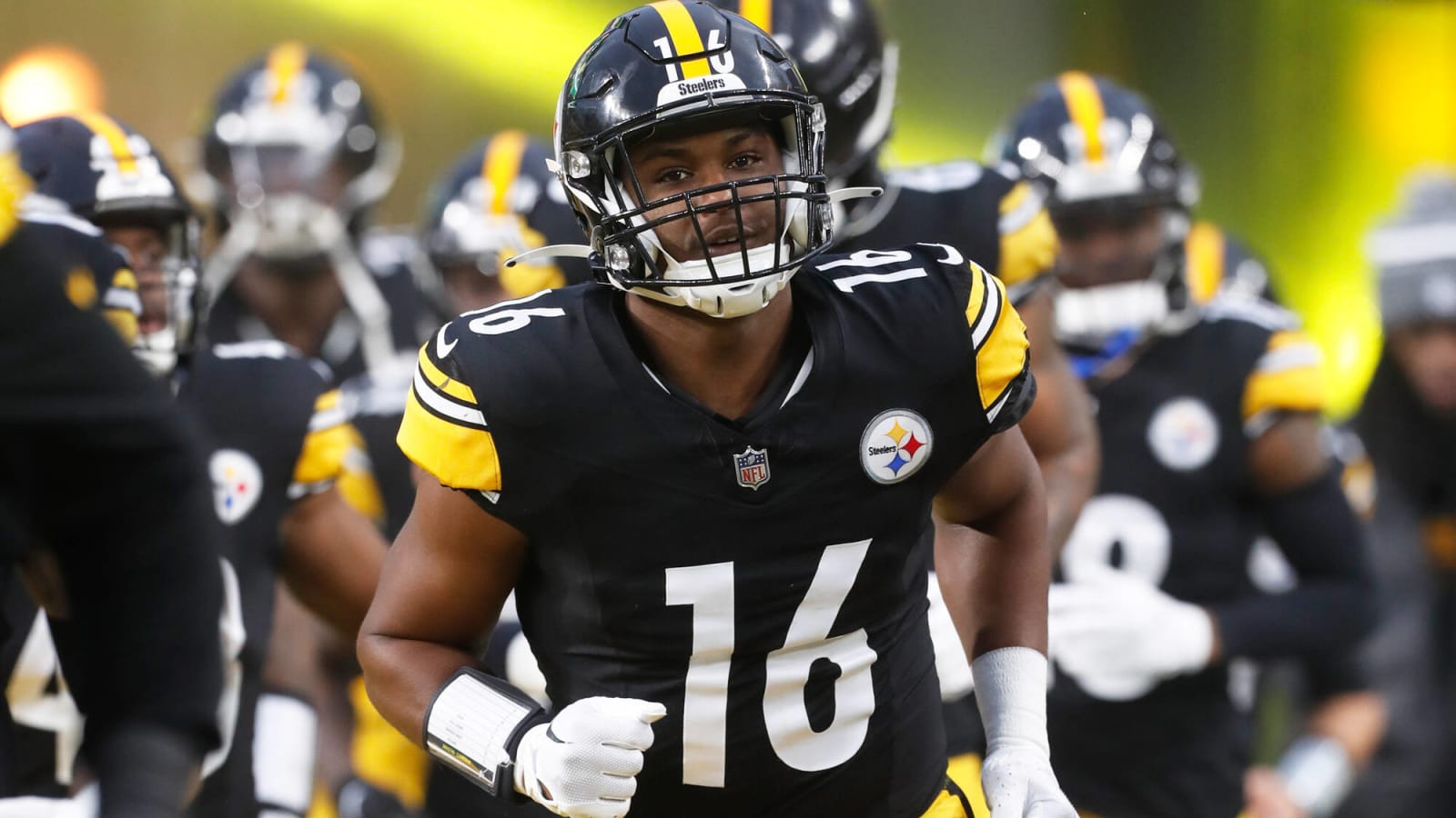 Steelers make 2 roster moves before Ravens clash amid Minkah Fitzpatrick, Elandon Roberts injuries