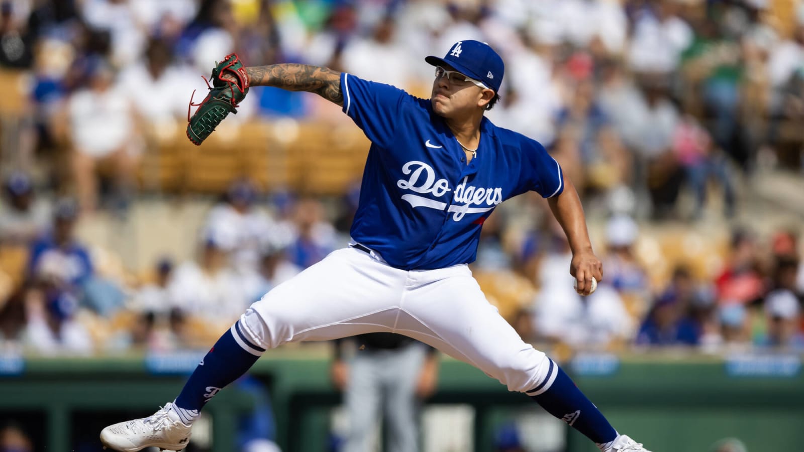 Why is Dodgers' Austin Barnes playing for Mexico at the WBC? - Los