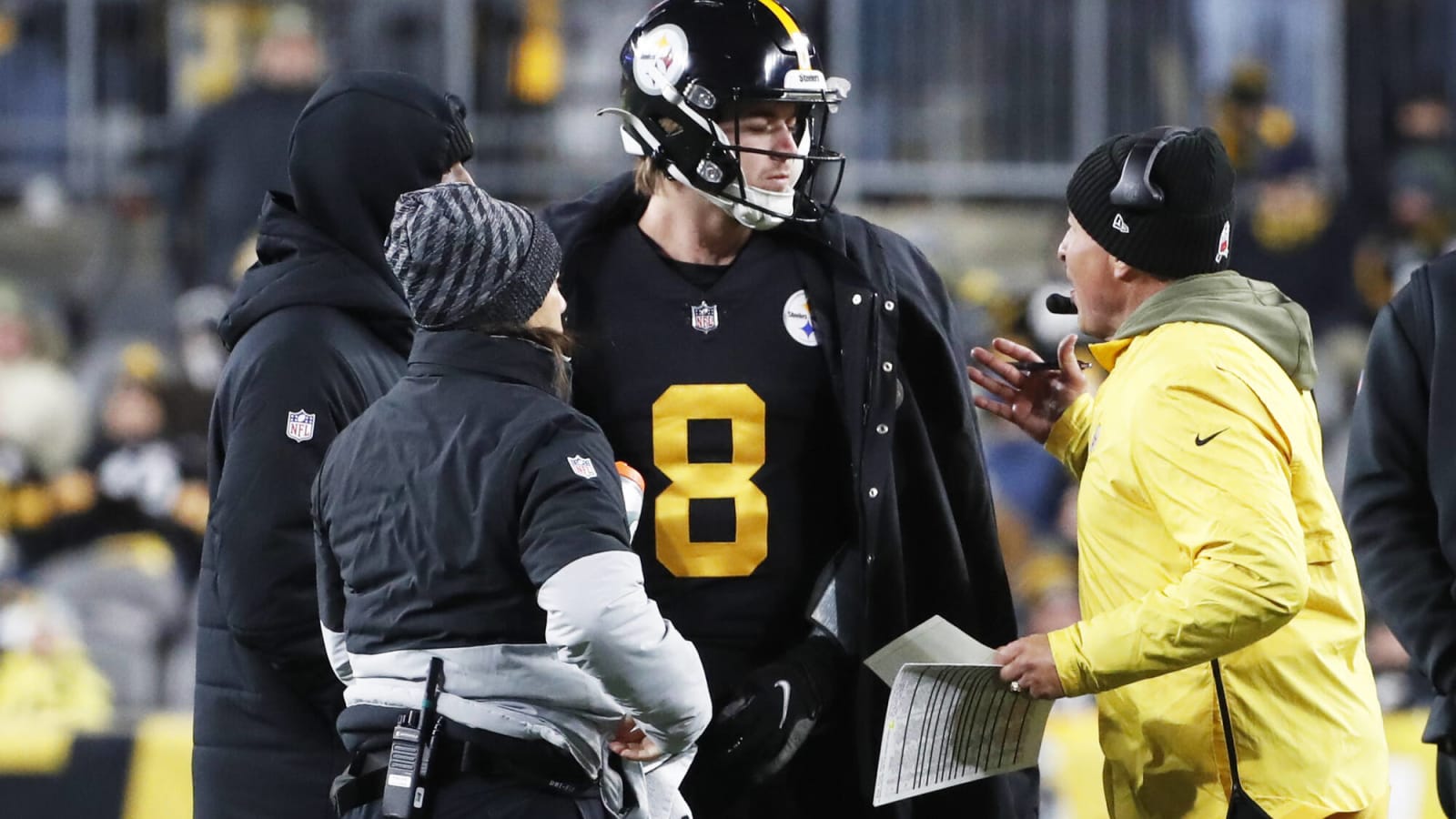 Steelers Rookie QB1 Kenny Pickett Getting Actively Involved In Play-Calling