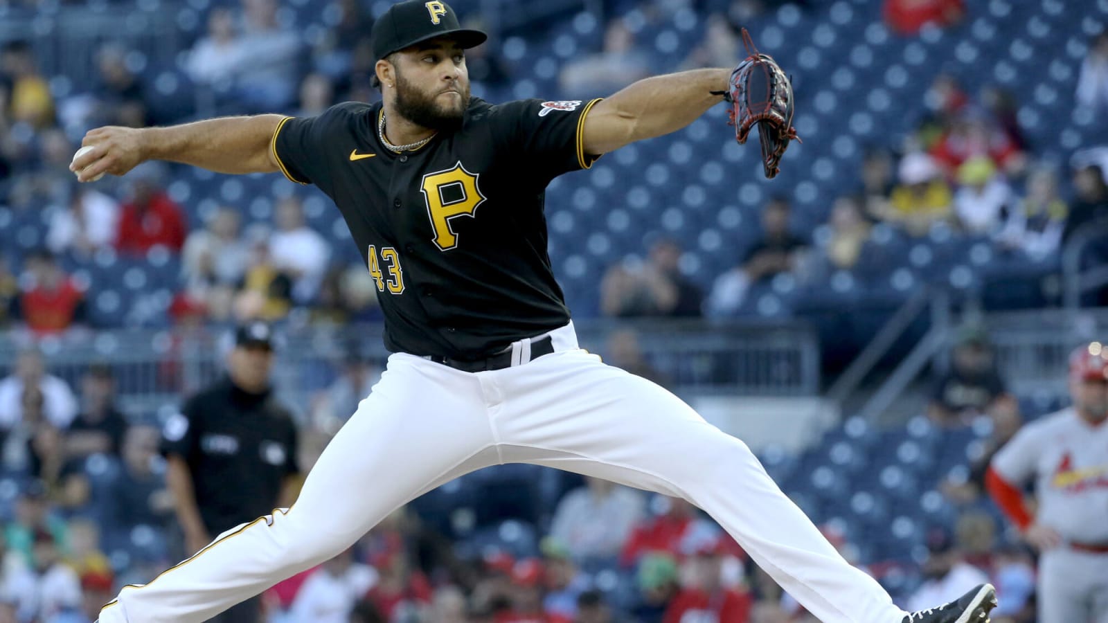 Yankees Claim Junior Fernandez From Pirates