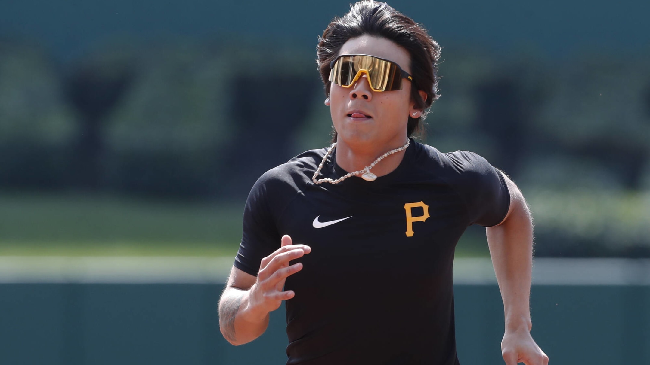 Pirates' Bae Ji-hwan placed on injured list with sprained ankle