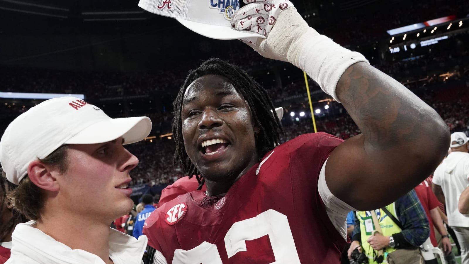 Alabama LB Deontae Lawson likely to return to school, forgo 2024 NFL Draft, per report