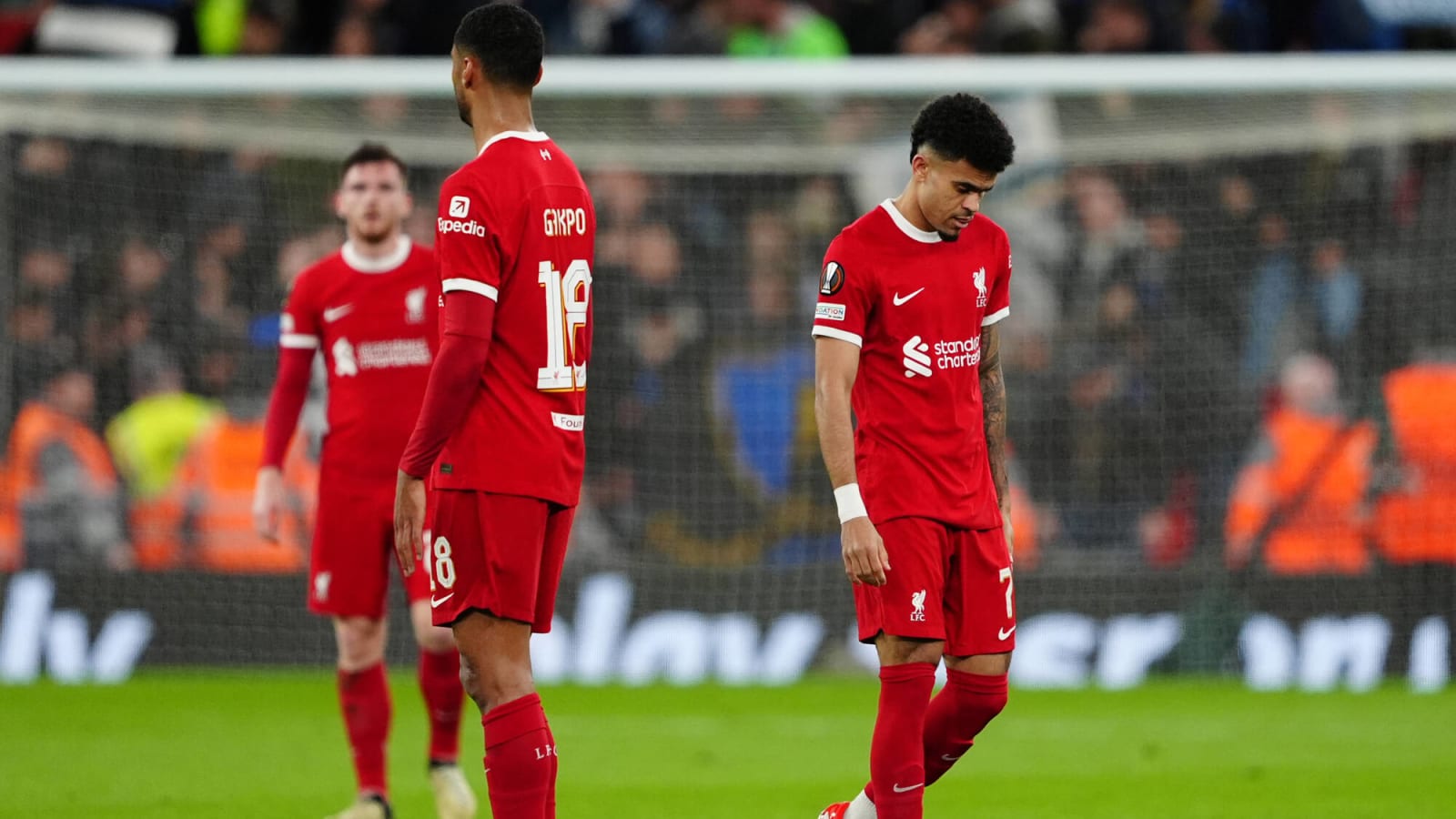 ‘Needs to get involved’ – Sky pundit slams Liverpool player who actually won 11 duels tonight