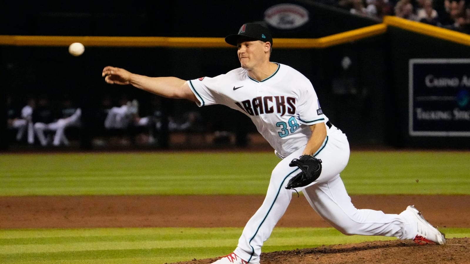 BREAKING NEWS: Diamondbacks trade for closer Paul Sewald - PHNX