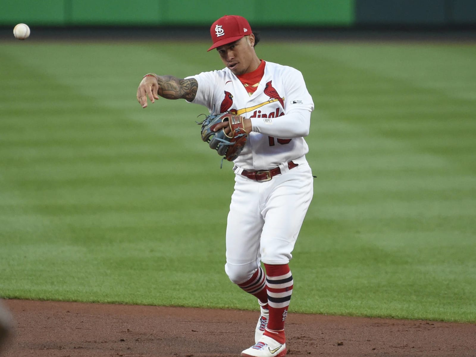 Report: Brewers, Kolten Wong agree to two-year, $18M contract
