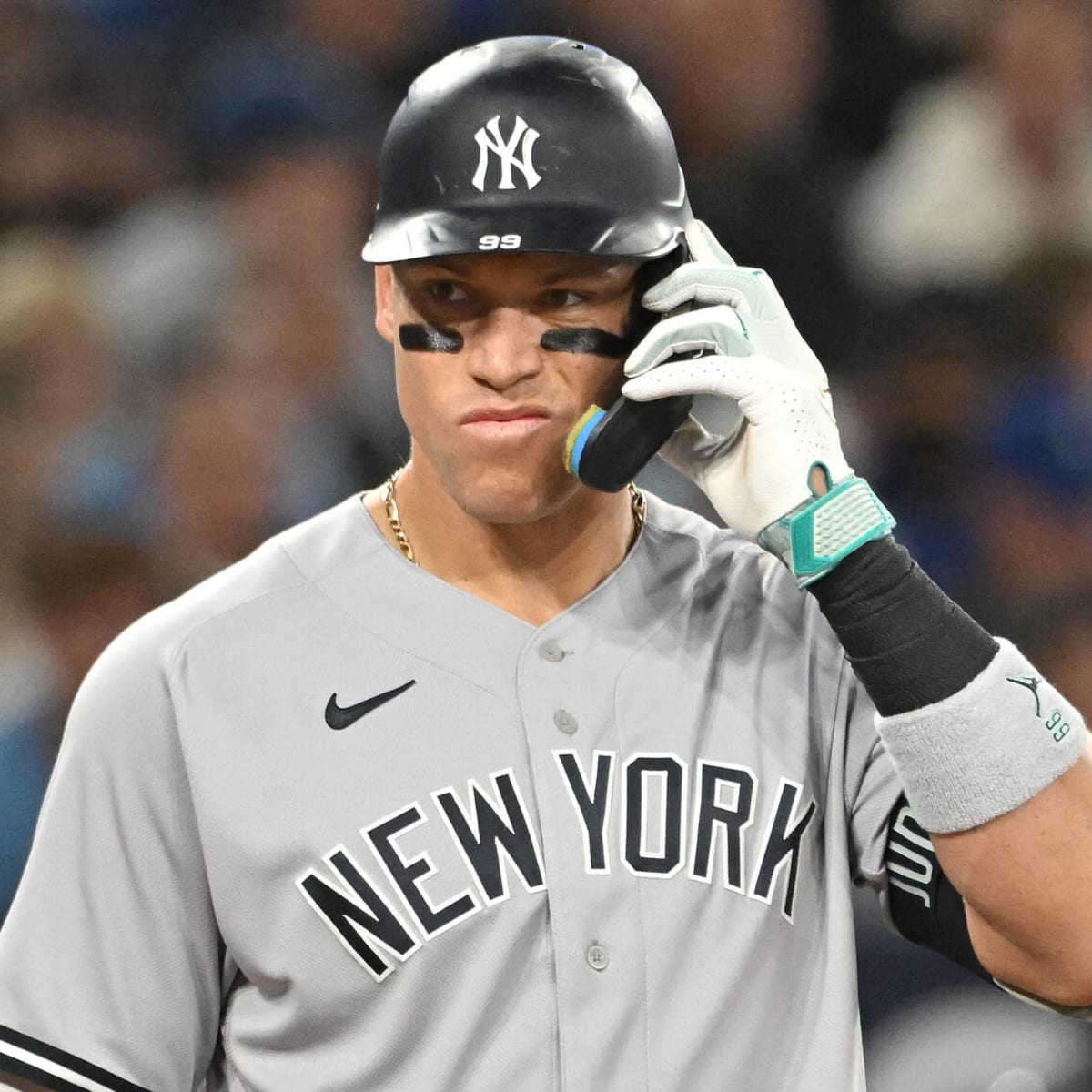 Aaron Judge reaches $360M, 9-year deal with New York Yankees, AP