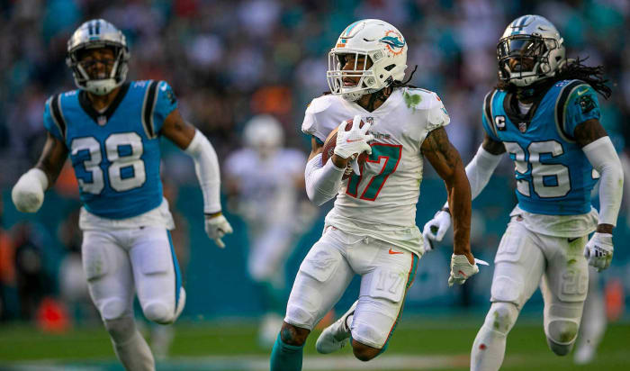 Dolphins draft Jaylen Waddle