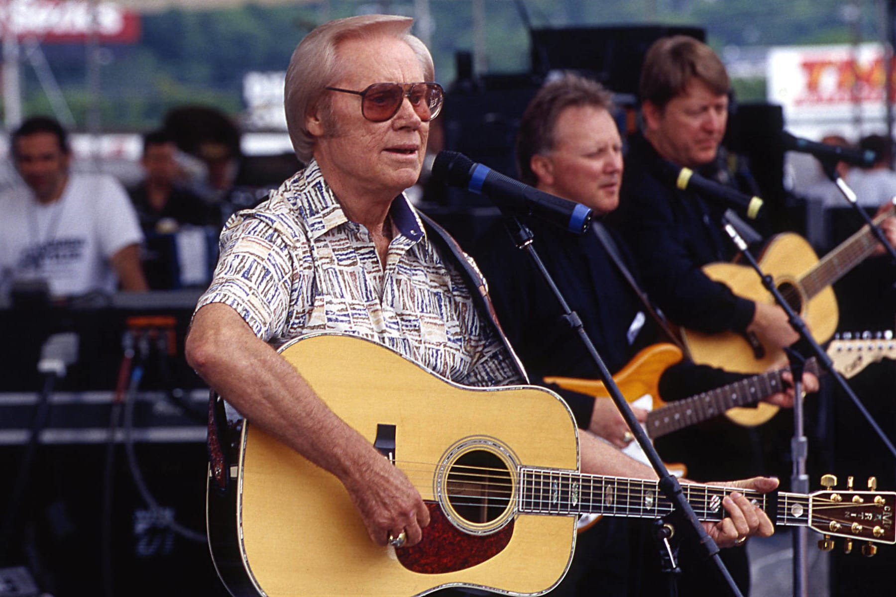 Remembering the iconic country artists we lost in the 2010s | Yardbarker