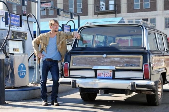 "More Like Stanksgiving" ("Happy Endings," Season 3, Episode 4)