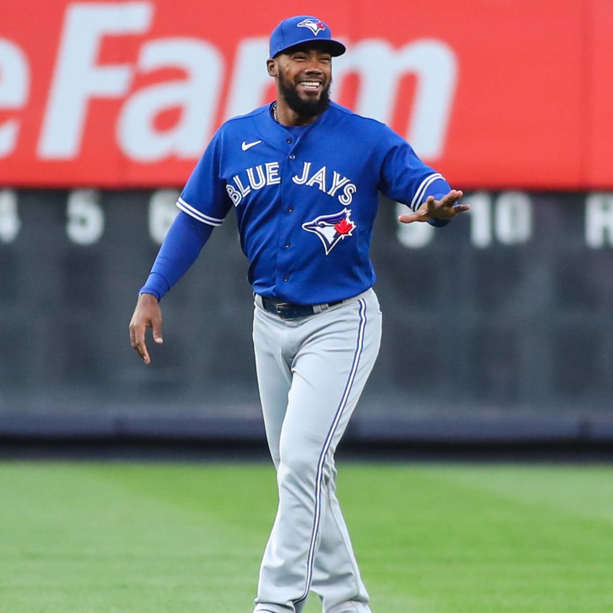 Springer wants Blue Jays to re-sign Ray, Semien