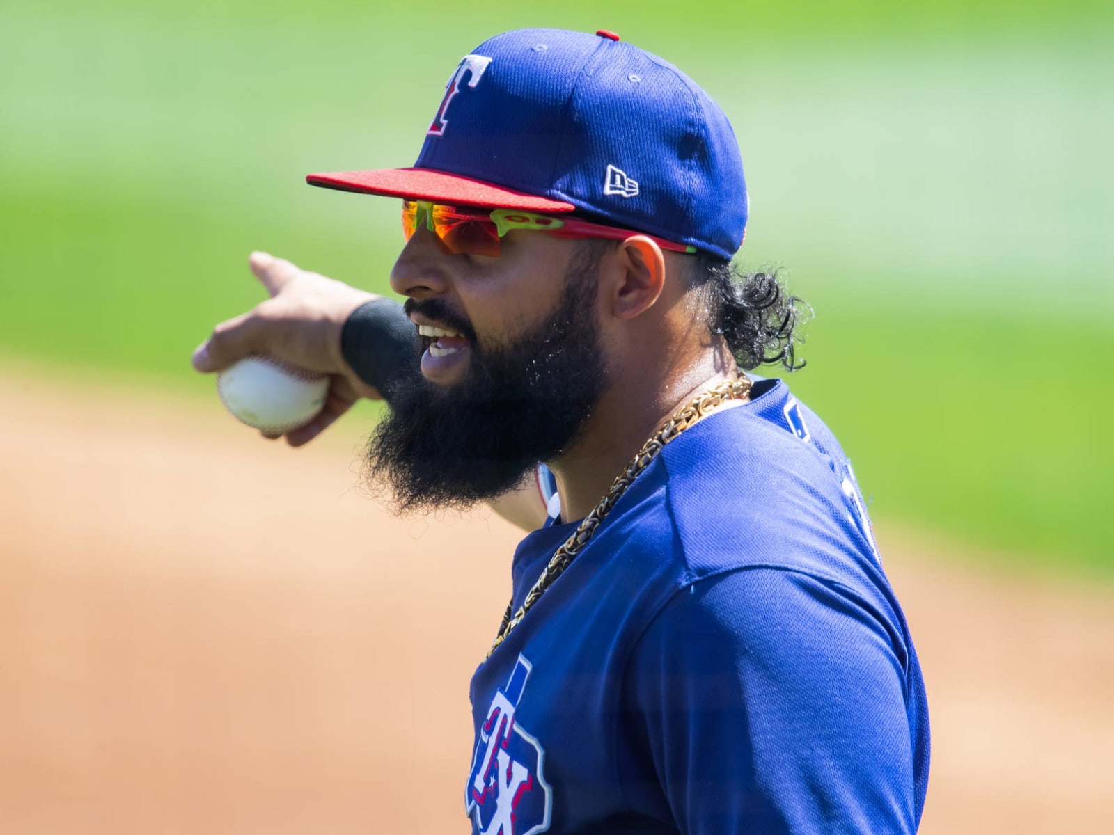 Texas Rangers: Beardless Odor with NYY looks completely different