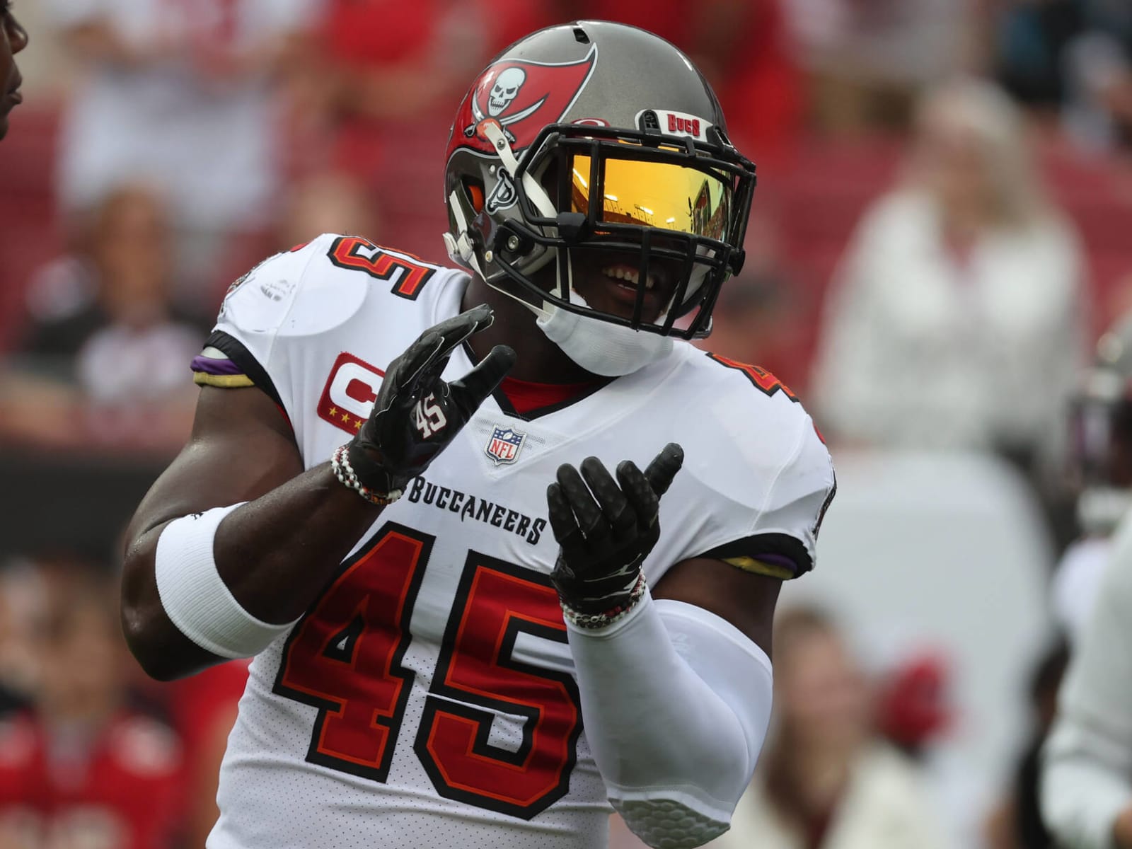 Philadelphia Eagles trading for Tampa Bay Buccaneers LB Devin White?