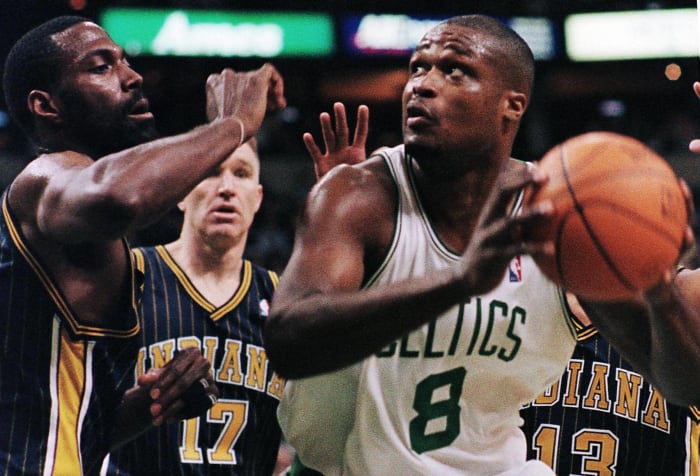 Who are the Boston Celtics' all-time leading scorers?