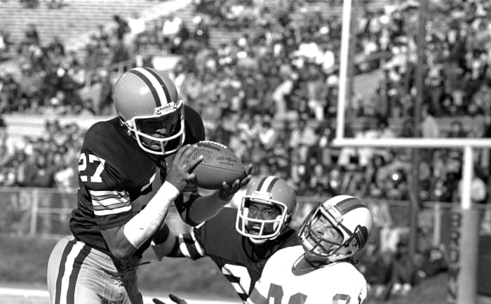 Cleveland Browns: Thom Darden (1978), Anthony Henry (2001)