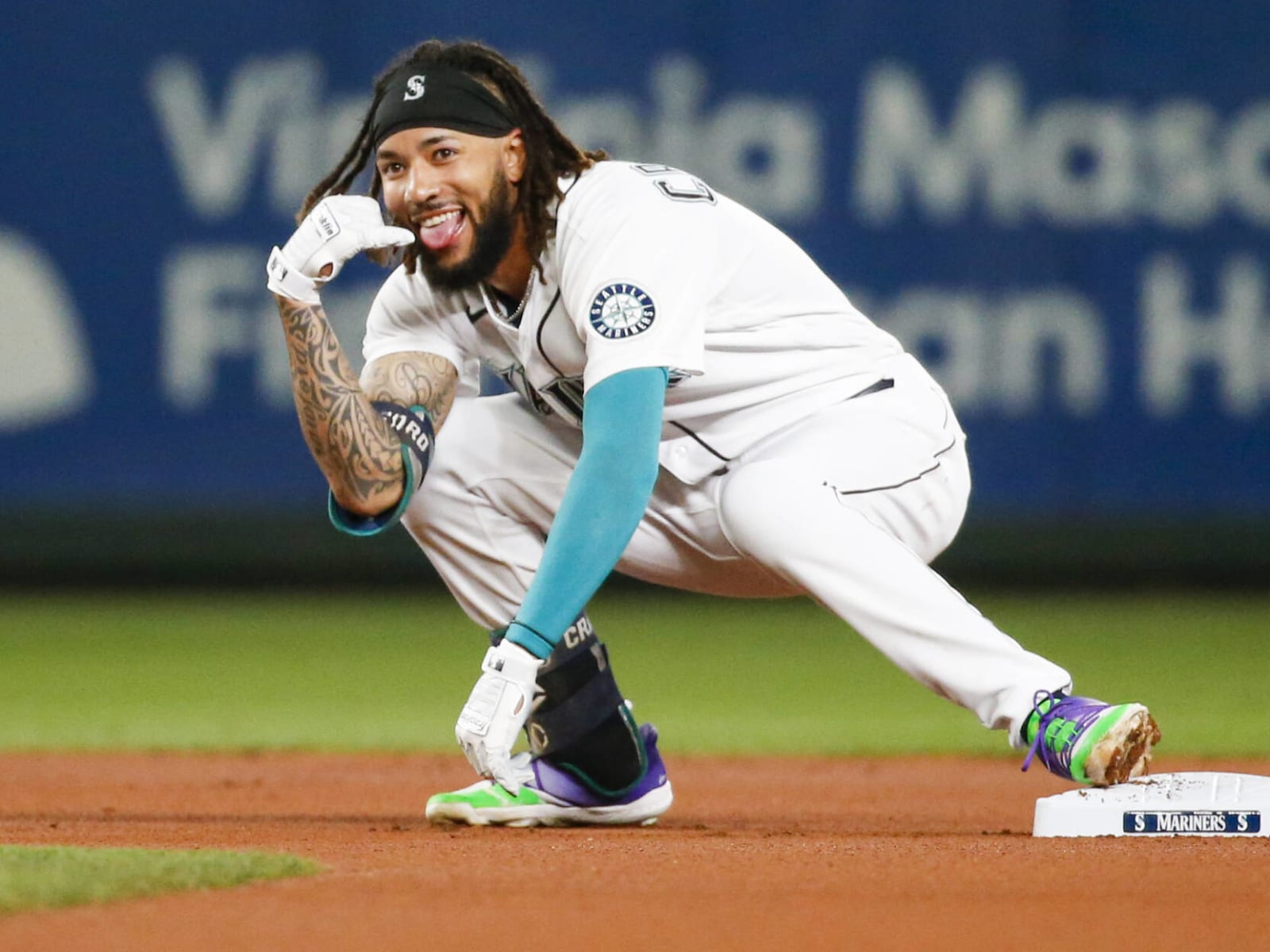 MLB: Mariners, J.P. Crawford agree to $51 million extension