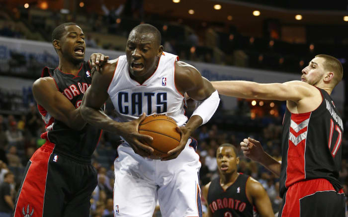 Boston Celtics - Bismack Biyombo (7)