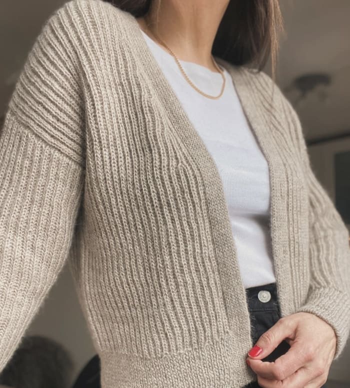 Layer with loose knits