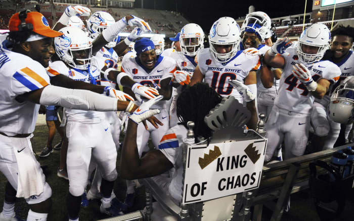 Connecticut (1-0) at (20) Boise State (1-0), 10:15 p.m., Saturday, ESPNU