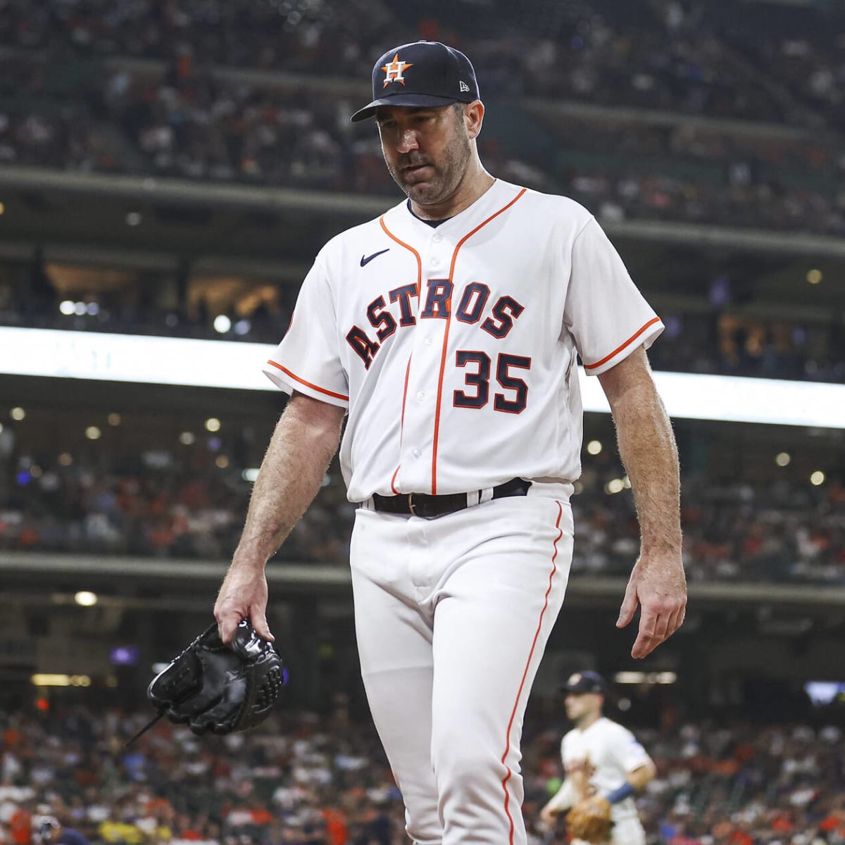 Astros' Justin Verlander tells Red Sox manager to 'f--- off' in