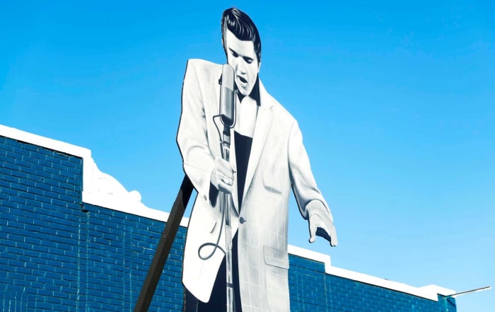 "Hound Dog," Elvis Presley (2:52), 1956