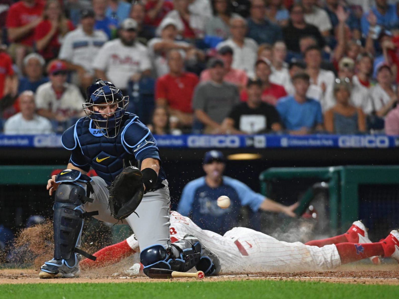 Rays and catcher Mike Zunino agree to one year deal, per report