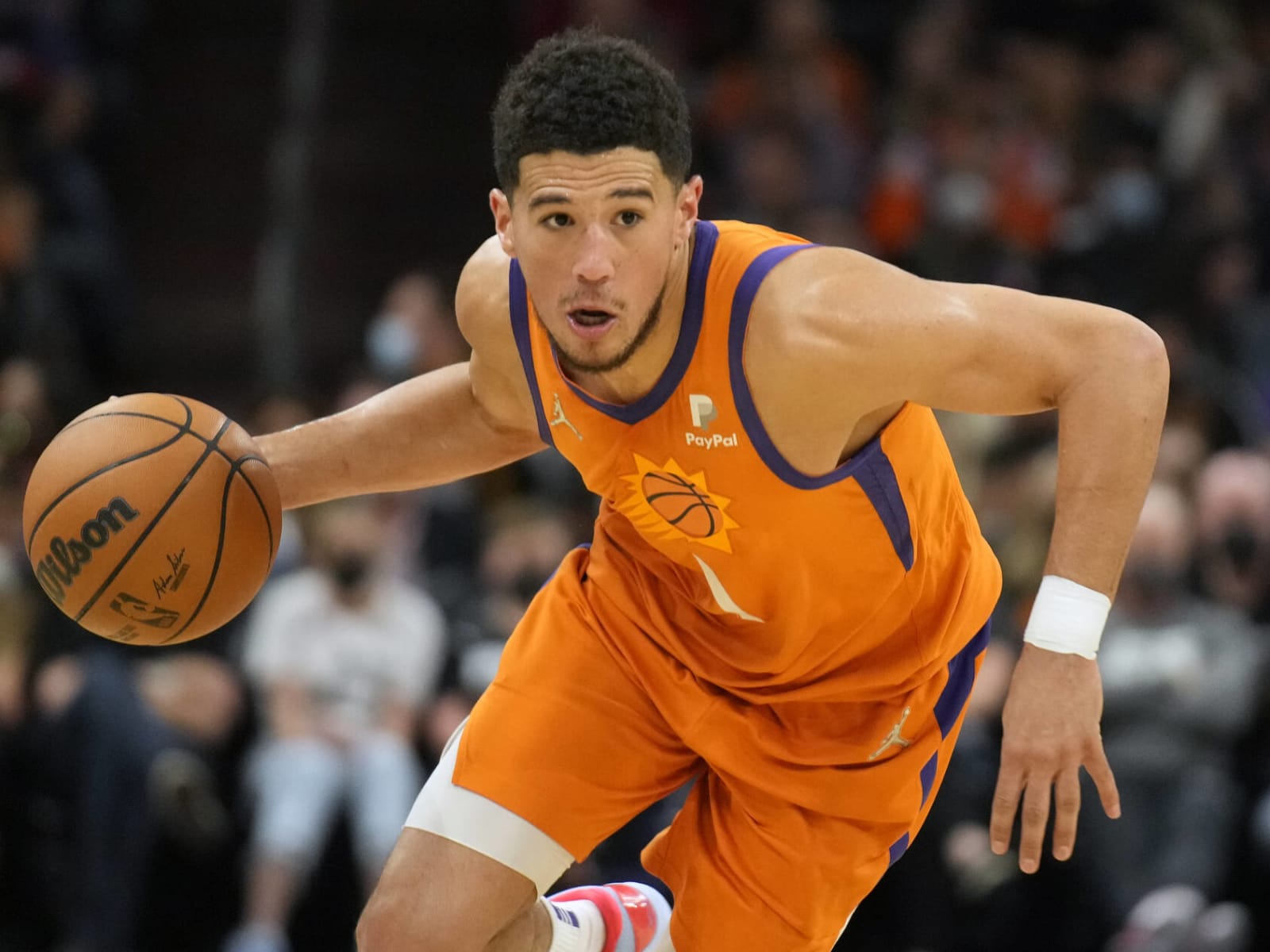 Suns' Devin Booker enters Health and Safety Protocols