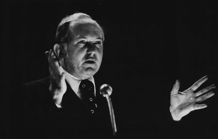 James J. Kilpatrick (1971 – 79) and Nicholas von Hoffman (1971 – 74)