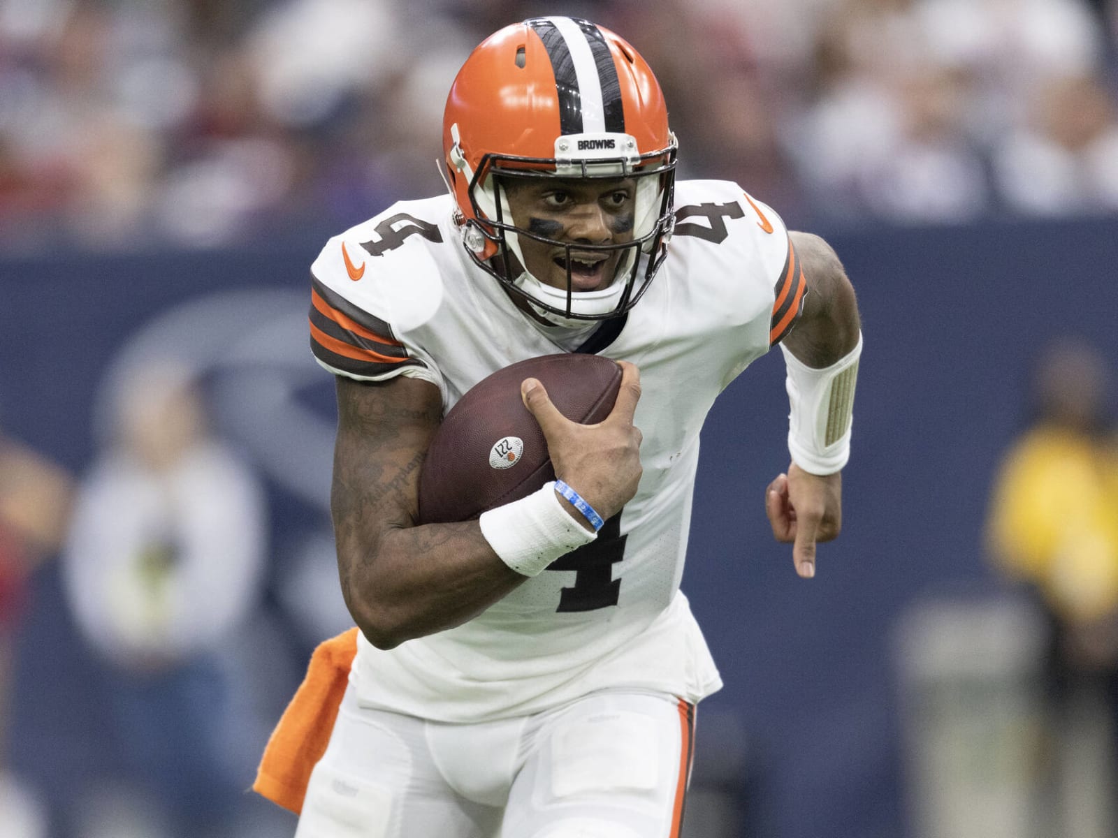 Watson rusty in return but Browns get 27-14 win over Texans