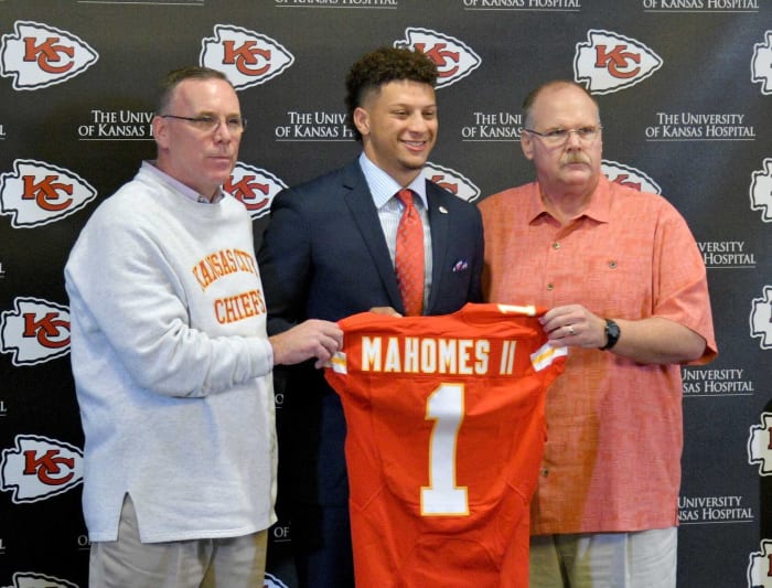 2017: Chiefs trade up for Patrick Mahomes