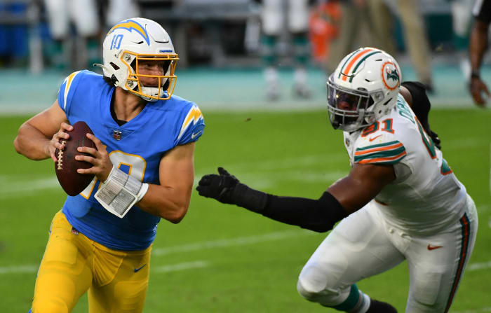 Justin Herbert cannot solve Dolphins defense