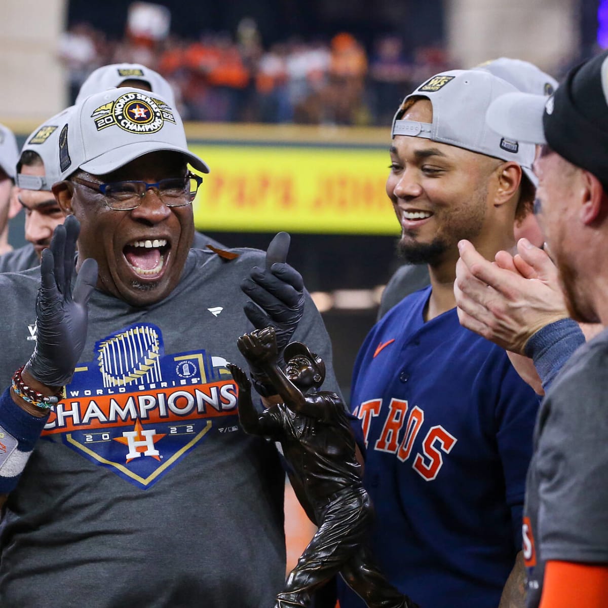 Report: Astros to invite Baker to return as manager in 2023