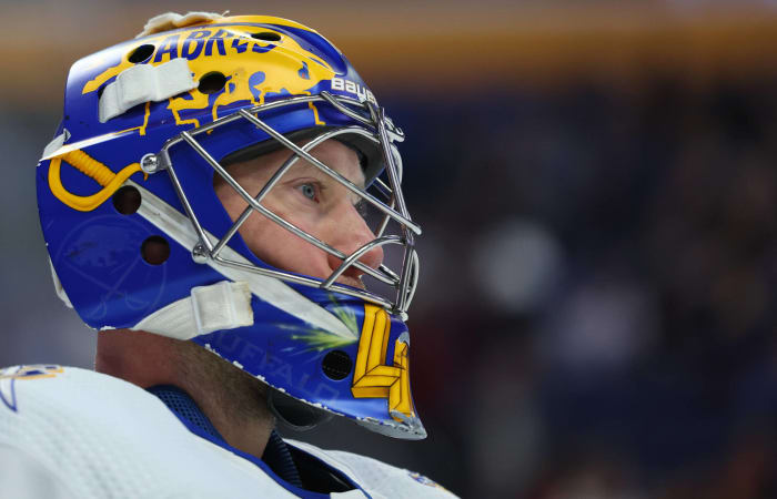 Goaltender Nikolai Khabibulin of the Tampa Bay Lightning looks down News  Photo - Getty Images