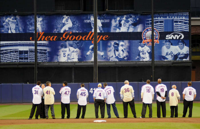 14 New York Mets Celebrate Jackie Robinson Day At Shea Stadium Stock  Photos, High-Res Pictures, and Images - Getty Images