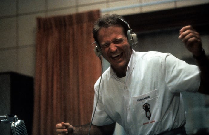 “Good Morning, Vietnam” (1987)