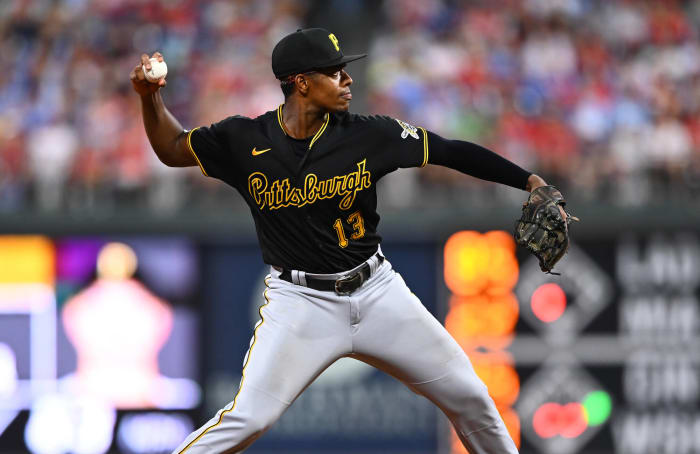 Pirates 3B Ke'Bryan Hayes having red-hot month at plate, making a case for  Gold Glove