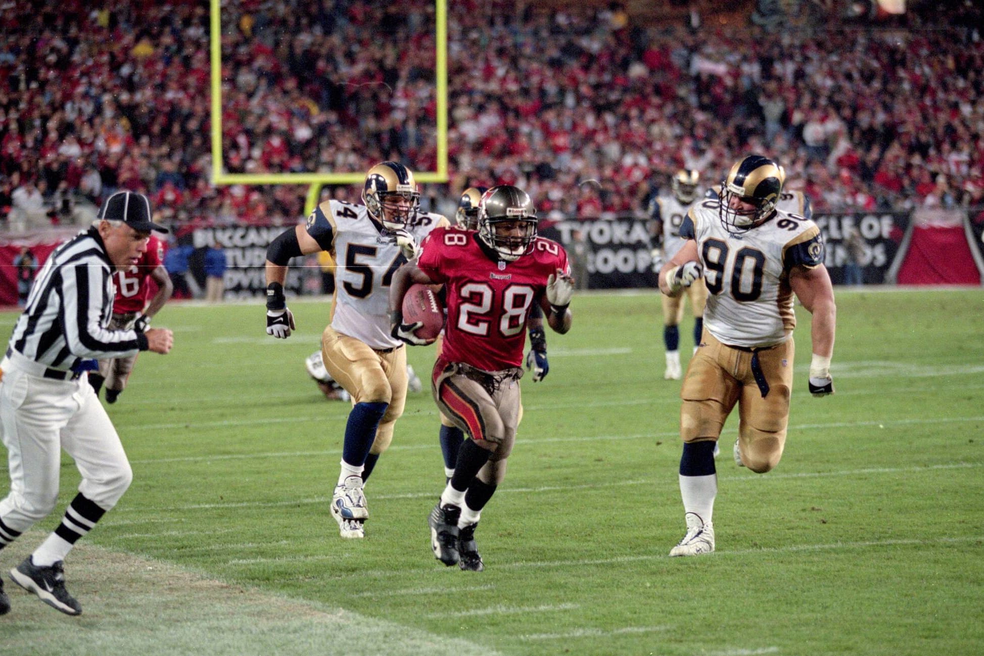 2000: Rams at Buccaneers, Week 16