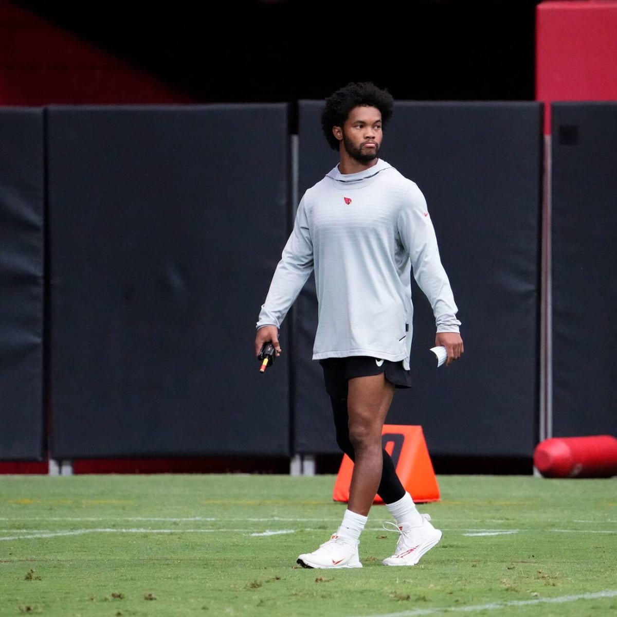 Cardinals name Kyler Murray team captain despite injury