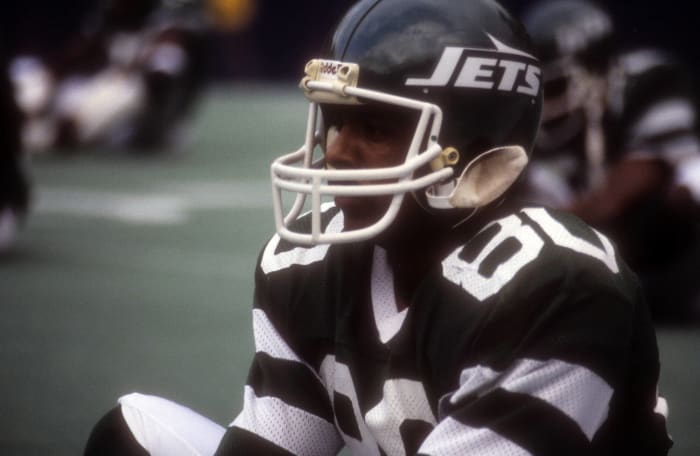 1980: Jets' miss on Lam Jones proves costly