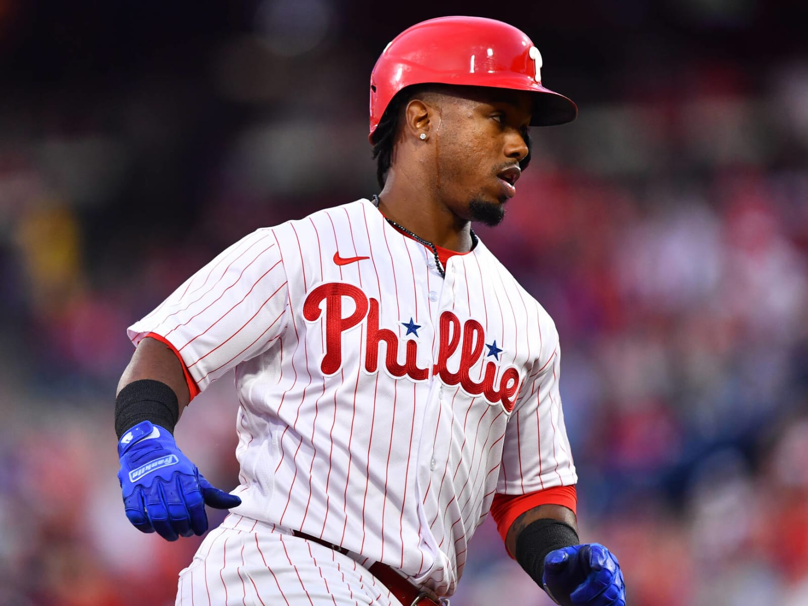 Phillies 2B Jean Segura out 10-12 weeks due to fractured finger