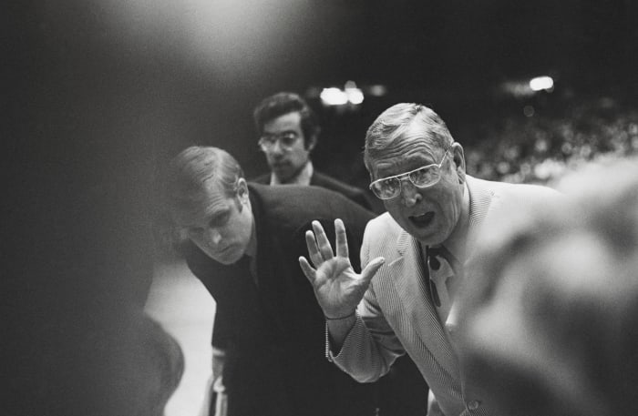 UCLA 92, Kentucky 85 (1975)