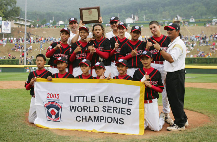 Jonathan Schoop and Jurickson Profar in 2004. Teammates who won the Little  League World Series. : r/motorcitykitties