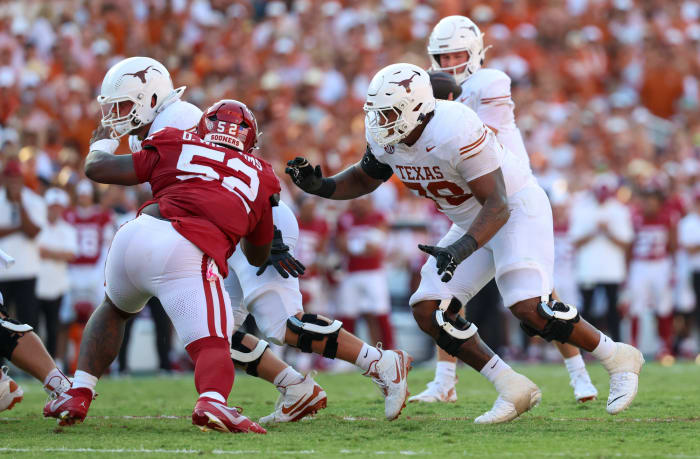 Kelvin Banks, Texas