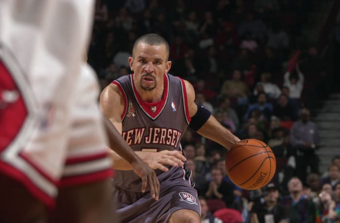 Jason Kidd goes half-court in 2001