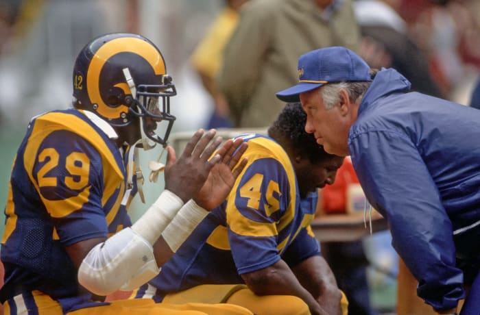 Eric Dickerson, Los Angeles Rams (1983)