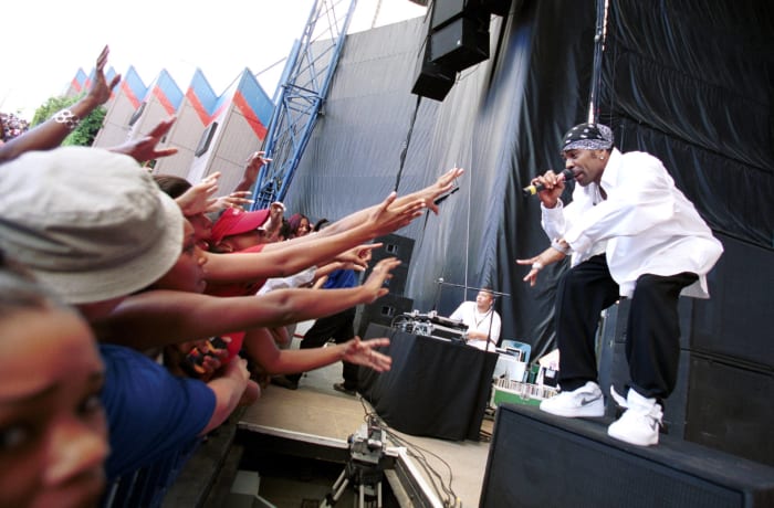 "Pony" – Ginuwine (1996)