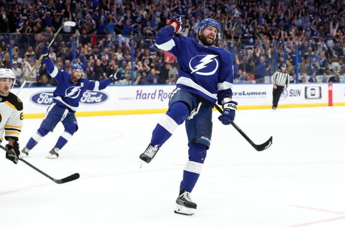 Hart Trophy (MVP): Nikita Kucherov, Tampa Bay Lightning