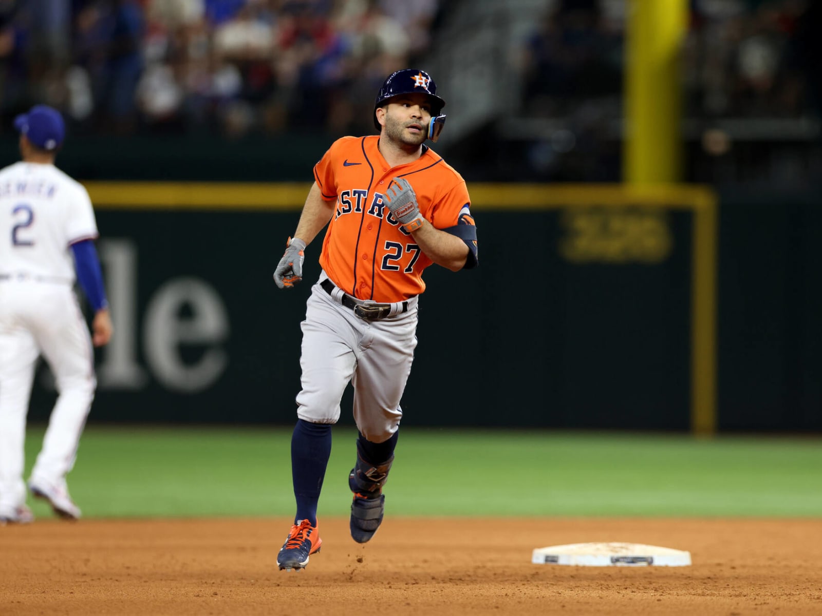 Astros stun Rangers: Houston has dramatic ALCS win after benches clear