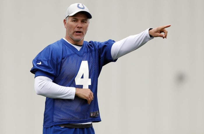 Adam Vinatieri breaking career field-goal attempts record
